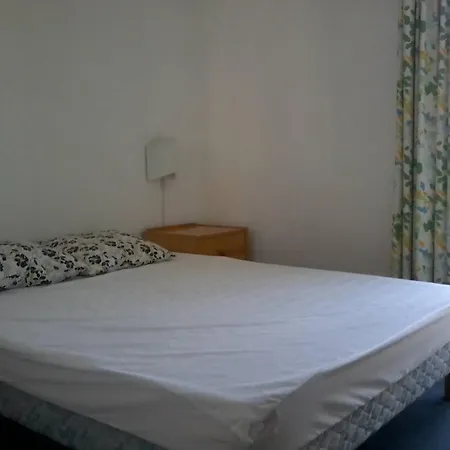T2 + Avec Piscine, Parking, Proche Commerces - Fr-1-782-64 Apartmán *