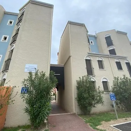 T2 + Avec Piscine, Parking, Proche Commerces - Fr-1-782-64 Apartmán *