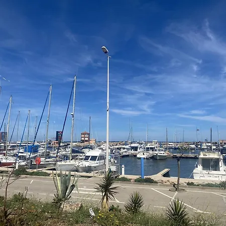 Apartmán T2 + Avec Piscine, Parking, Proche Commerces - Fr-1-782-64 Le Barcarès
